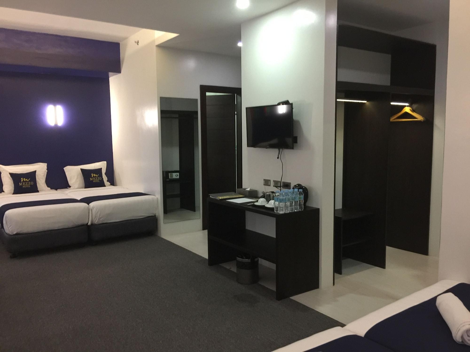 Mezzo Hotel Cebu Exterior photo